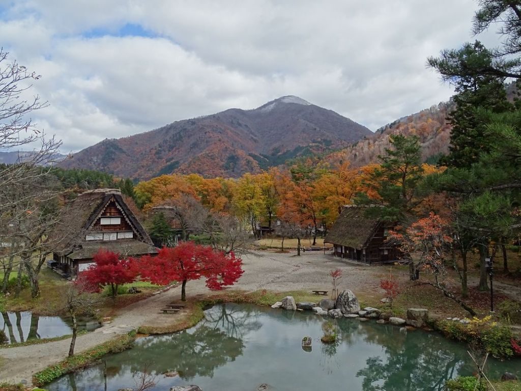 Herbst in Shirakawago, Japan