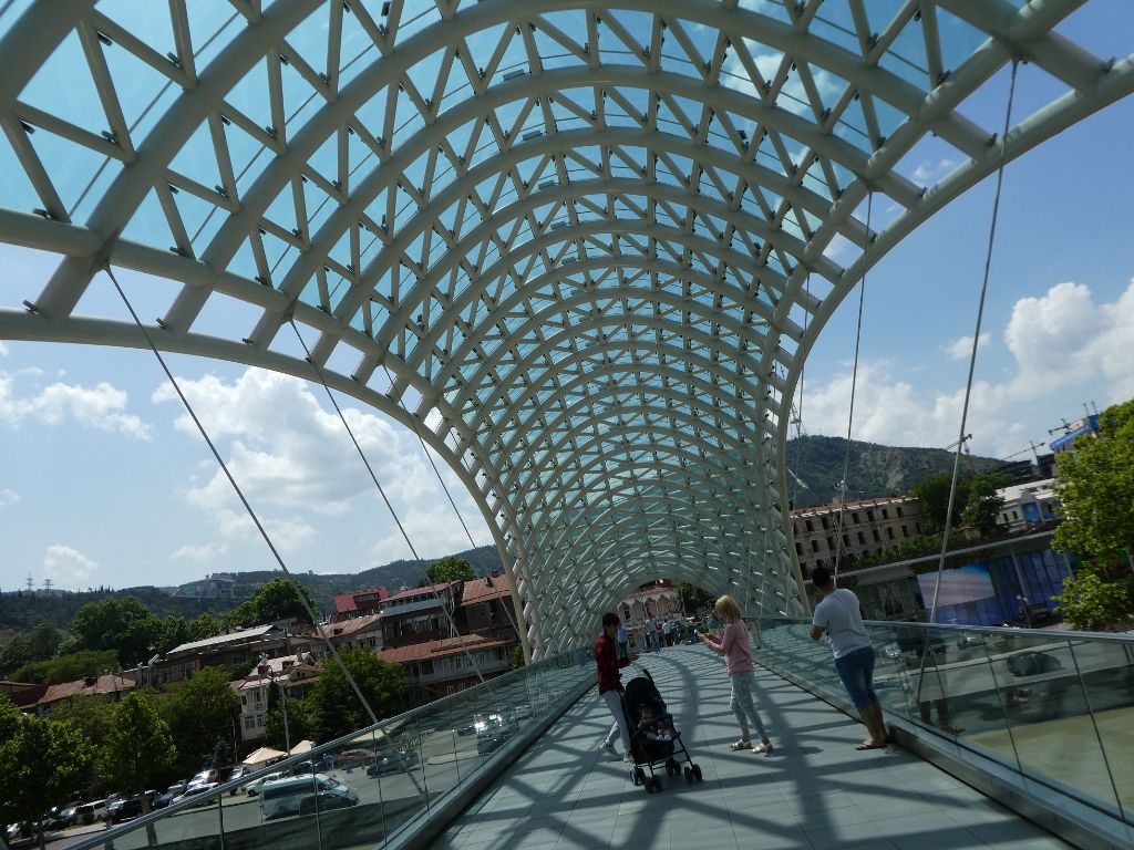 Tiflis Friedensbrücke